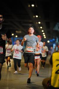 BIB: 1912, 264, 4951
                            <button type="button" onclick="openModal(5911435)" class="btn btn-primary btn-sm float-right btn-popup" data-toggle="modal" data-target=".modal-high-quality">
                        <i class="fas fa-shopping-cart"></i> Add to Cart
                    </button>
                                            <button type="button" onclick="isThisMe(5911435, true)" class="btn btn-success btn-sm float-right btn-popup btn-isme hidden" data-toggle="tooltip" data-placement="bottom" title="นี่คือรูปของคุณใช่ไหม คลิกที่นี่เพื่อเอาเข้าอัลบั้ม">
                        <i class="fas fa-plus"></i> Add to album
                    </button>
                    <button type="button" onclick="isThisMe(5911435, false)" class="btn btn-warning btn-sm float-right btn-popup btn-isnotme hidden">
                        <i class="fas fa-ban"></i> Remove from album
                    </button>