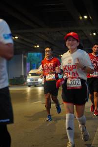 BIB: 4202, 3260
                            <button type="button" onclick="openModal(5925604)" class="btn btn-primary btn-sm float-right btn-popup" data-toggle="modal" data-target=".modal-high-quality">
                        <i class="fas fa-shopping-cart"></i> Add to Cart
                    </button>
                                            <button type="button" onclick="isThisMe(5925604, true)" class="btn btn-success btn-sm float-right btn-popup btn-isme hidden" data-toggle="tooltip" data-placement="bottom" title="นี่คือรูปของคุณใช่ไหม คลิกที่นี่เพื่อเอาเข้าอัลบั้ม">
                        <i class="fas fa-plus"></i> Add to album
                    </button>
                    <button type="button" onclick="isThisMe(5925604, false)" class="btn btn-warning btn-sm float-right btn-popup btn-isnotme hidden">
                        <i class="fas fa-ban"></i> Remove from album
                    </button>