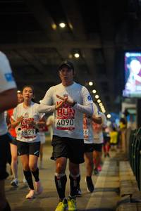 BIB: 4090, 1829
                            <button type="button" onclick="openModal(5921985)" class="btn btn-primary btn-sm float-right btn-popup" data-toggle="modal" data-target=".modal-high-quality">
                        <i class="fas fa-shopping-cart"></i> Add to Cart
                    </button>
                                            <button type="button" onclick="isThisMe(5921985, true)" class="btn btn-success btn-sm float-right btn-popup btn-isme hidden" data-toggle="tooltip" data-placement="bottom" title="นี่คือรูปของคุณใช่ไหม คลิกที่นี่เพื่อเอาเข้าอัลบั้ม">
                        <i class="fas fa-plus"></i> Add to album
                    </button>
                    <button type="button" onclick="isThisMe(5921985, false)" class="btn btn-warning btn-sm float-right btn-popup btn-isnotme hidden">
                        <i class="fas fa-ban"></i> Remove from album
                    </button>