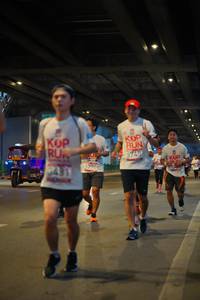 BIB: 5745, 431, 1390
                            <button type="button" onclick="openModal(5915856)" class="btn btn-primary btn-sm float-right btn-popup" data-toggle="modal" data-target=".modal-high-quality">
                        <i class="fas fa-shopping-cart"></i> Add to Cart
                    </button>
                                            <button type="button" onclick="isThisMe(5915856, true)" class="btn btn-success btn-sm float-right btn-popup btn-isme hidden" data-toggle="tooltip" data-placement="bottom" title="นี่คือรูปของคุณใช่ไหม คลิกที่นี่เพื่อเอาเข้าอัลบั้ม">
                        <i class="fas fa-plus"></i> Add to album
                    </button>
                    <button type="button" onclick="isThisMe(5915856, false)" class="btn btn-warning btn-sm float-right btn-popup btn-isnotme hidden">
                        <i class="fas fa-ban"></i> Remove from album
                    </button>