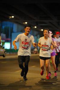 BIB: 5018, 5040
                            <button type="button" onclick="openModal(5912332)" class="btn btn-primary btn-sm float-right btn-popup" data-toggle="modal" data-target=".modal-high-quality">
                        <i class="fas fa-shopping-cart"></i> Add to Cart
                    </button>
                                            <button type="button" onclick="isThisMe(5912332, true)" class="btn btn-success btn-sm float-right btn-popup btn-isme hidden" data-toggle="tooltip" data-placement="bottom" title="นี่คือรูปของคุณใช่ไหม คลิกที่นี่เพื่อเอาเข้าอัลบั้ม">
                        <i class="fas fa-plus"></i> Add to album
                    </button>
                    <button type="button" onclick="isThisMe(5912332, false)" class="btn btn-warning btn-sm float-right btn-popup btn-isnotme hidden">
                        <i class="fas fa-ban"></i> Remove from album
                    </button>