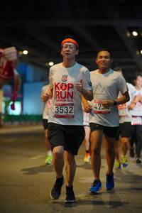 BIB: 2010, 4754, 3532
                            <button type="button" onclick="openModal(5912429)" class="btn btn-primary btn-sm float-right btn-popup" data-toggle="modal" data-target=".modal-high-quality">
                        <i class="fas fa-shopping-cart"></i> Add to Cart
                    </button>
                                            <button type="button" onclick="isThisMe(5912429, true)" class="btn btn-success btn-sm float-right btn-popup btn-isme hidden" data-toggle="tooltip" data-placement="bottom" title="นี่คือรูปของคุณใช่ไหม คลิกที่นี่เพื่อเอาเข้าอัลบั้ม">
                        <i class="fas fa-plus"></i> Add to album
                    </button>
                    <button type="button" onclick="isThisMe(5912429, false)" class="btn btn-warning btn-sm float-right btn-popup btn-isnotme hidden">
                        <i class="fas fa-ban"></i> Remove from album
                    </button>