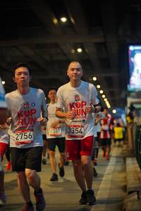 BIB: 201, 3354, 2756
                            <button type="button" onclick="openModal(5928803)" class="btn btn-primary btn-sm float-right btn-popup" data-toggle="modal" data-target=".modal-high-quality">
                        <i class="fas fa-shopping-cart"></i> Add to Cart
                    </button>
                                            <button type="button" onclick="isThisMe(5928803, true)" class="btn btn-success btn-sm float-right btn-popup btn-isme hidden" data-toggle="tooltip" data-placement="bottom" title="นี่คือรูปของคุณใช่ไหม คลิกที่นี่เพื่อเอาเข้าอัลบั้ม">
                        <i class="fas fa-plus"></i> Add to album
                    </button>
                    <button type="button" onclick="isThisMe(5928803, false)" class="btn btn-warning btn-sm float-right btn-popup btn-isnotme hidden">
                        <i class="fas fa-ban"></i> Remove from album
                    </button>