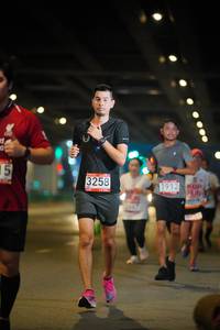 BIB: 3258, 1912
                            <button type="button" onclick="openModal(5911449)" class="btn btn-primary btn-sm float-right btn-popup" data-toggle="modal" data-target=".modal-high-quality">
                        <i class="fas fa-shopping-cart"></i> Add to Cart
                    </button>
                                            <button type="button" onclick="isThisMe(5911449, true)" class="btn btn-success btn-sm float-right btn-popup btn-isme hidden" data-toggle="tooltip" data-placement="bottom" title="นี่คือรูปของคุณใช่ไหม คลิกที่นี่เพื่อเอาเข้าอัลบั้ม">
                        <i class="fas fa-plus"></i> Add to album
                    </button>
                    <button type="button" onclick="isThisMe(5911449, false)" class="btn btn-warning btn-sm float-right btn-popup btn-isnotme hidden">
                        <i class="fas fa-ban"></i> Remove from album
                    </button>