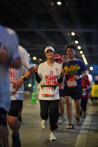 BIB: 2920, 1377
                            <button type="button" onclick="openModal(5914103)" class="btn btn-primary btn-sm float-right btn-popup" data-toggle="modal" data-target=".modal-high-quality">
                        <i class="fas fa-shopping-cart"></i> Add to Cart
                    </button>
                                            <button type="button" onclick="isThisMe(5914103, true)" class="btn btn-success btn-sm float-right btn-popup btn-isme hidden" data-toggle="tooltip" data-placement="bottom" title="นี่คือรูปของคุณใช่ไหม คลิกที่นี่เพื่อเอาเข้าอัลบั้ม">
                        <i class="fas fa-plus"></i> Add to album
                    </button>
                    <button type="button" onclick="isThisMe(5914103, false)" class="btn btn-warning btn-sm float-right btn-popup btn-isnotme hidden">
                        <i class="fas fa-ban"></i> Remove from album
                    </button>