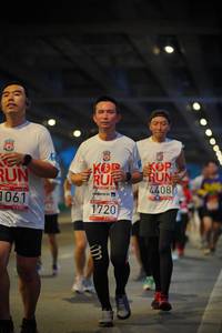 BIB: 4408, 1061, 2019, 1720
                            <button type="button" onclick="openModal(5914057)" class="btn btn-primary btn-sm float-right btn-popup" data-toggle="modal" data-target=".modal-high-quality">
                        <i class="fas fa-shopping-cart"></i> Add to Cart
                    </button>
                                            <button type="button" onclick="isThisMe(5914057, true)" class="btn btn-success btn-sm float-right btn-popup btn-isme hidden" data-toggle="tooltip" data-placement="bottom" title="นี่คือรูปของคุณใช่ไหม คลิกที่นี่เพื่อเอาเข้าอัลบั้ม">
                        <i class="fas fa-plus"></i> Add to album
                    </button>
                    <button type="button" onclick="isThisMe(5914057, false)" class="btn btn-warning btn-sm float-right btn-popup btn-isnotme hidden">
                        <i class="fas fa-ban"></i> Remove from album
                    </button>