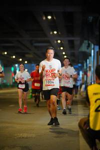 BIB: 1804, 4393, 1633
                            <button type="button" onclick="openModal(5911730)" class="btn btn-primary btn-sm float-right btn-popup" data-toggle="modal" data-target=".modal-high-quality">
                        <i class="fas fa-shopping-cart"></i> Add to Cart
                    </button>
                                            <button type="button" onclick="isThisMe(5911730, true)" class="btn btn-success btn-sm float-right btn-popup btn-isme hidden" data-toggle="tooltip" data-placement="bottom" title="นี่คือรูปของคุณใช่ไหม คลิกที่นี่เพื่อเอาเข้าอัลบั้ม">
                        <i class="fas fa-plus"></i> Add to album
                    </button>
                    <button type="button" onclick="isThisMe(5911730, false)" class="btn btn-warning btn-sm float-right btn-popup btn-isnotme hidden">
                        <i class="fas fa-ban"></i> Remove from album
                    </button>