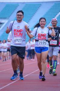 BIB: 3546, 7175, 201, 6927
                            <button type="button" onclick="openModal(5962533)" class="btn btn-primary btn-sm float-right btn-popup" data-toggle="modal" data-target=".modal-high-quality">
                        <i class="fas fa-shopping-cart"></i> Add to Cart
                    </button>
                                            <button type="button" onclick="isThisMe(5962533, true)" class="btn btn-success btn-sm float-right btn-popup btn-isme hidden" data-toggle="tooltip" data-placement="bottom" title="นี่คือรูปของคุณใช่ไหม คลิกที่นี่เพื่อเอาเข้าอัลบั้ม">
                        <i class="fas fa-plus"></i> Add to album
                    </button>
                    <button type="button" onclick="isThisMe(5962533, false)" class="btn btn-warning btn-sm float-right btn-popup btn-isnotme hidden">
                        <i class="fas fa-ban"></i> Remove from album
                    </button>