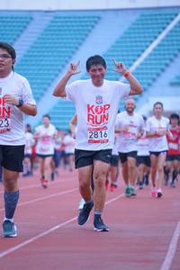 BIB: 2816
                            <button type="button" onclick="openModal(5962918)" class="btn btn-primary btn-sm float-right btn-popup" data-toggle="modal" data-target=".modal-high-quality">
                        <i class="fas fa-shopping-cart"></i> Add to Cart
                    </button>
                                            <button type="button" onclick="isThisMe(5962918, true)" class="btn btn-success btn-sm float-right btn-popup btn-isme hidden" data-toggle="tooltip" data-placement="bottom" title="นี่คือรูปของคุณใช่ไหม คลิกที่นี่เพื่อเอาเข้าอัลบั้ม">
                        <i class="fas fa-plus"></i> Add to album
                    </button>
                    <button type="button" onclick="isThisMe(5962918, false)" class="btn btn-warning btn-sm float-right btn-popup btn-isnotme hidden">
                        <i class="fas fa-ban"></i> Remove from album
                    </button>