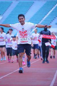 BIB: 4262
                            <button type="button" onclick="openModal(5960438)" class="btn btn-primary btn-sm float-right btn-popup" data-toggle="modal" data-target=".modal-high-quality">
                        <i class="fas fa-shopping-cart"></i> Add to Cart
                    </button>
                                            <button type="button" onclick="isThisMe(5960438, true)" class="btn btn-success btn-sm float-right btn-popup btn-isme hidden" data-toggle="tooltip" data-placement="bottom" title="นี่คือรูปของคุณใช่ไหม คลิกที่นี่เพื่อเอาเข้าอัลบั้ม">
                        <i class="fas fa-plus"></i> Add to album
                    </button>
                    <button type="button" onclick="isThisMe(5960438, false)" class="btn btn-warning btn-sm float-right btn-popup btn-isnotme hidden">
                        <i class="fas fa-ban"></i> Remove from album
                    </button>