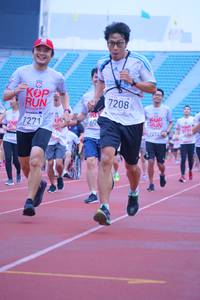 BIB: 7208, 7271, 1272
                            <button type="button" onclick="openModal(5958726)" class="btn btn-primary btn-sm float-right btn-popup" data-toggle="modal" data-target=".modal-high-quality">
                        <i class="fas fa-shopping-cart"></i> Add to Cart
                    </button>
                                            <button type="button" onclick="isThisMe(5958726, true)" class="btn btn-success btn-sm float-right btn-popup btn-isme hidden" data-toggle="tooltip" data-placement="bottom" title="นี่คือรูปของคุณใช่ไหม คลิกที่นี่เพื่อเอาเข้าอัลบั้ม">
                        <i class="fas fa-plus"></i> Add to album
                    </button>
                    <button type="button" onclick="isThisMe(5958726, false)" class="btn btn-warning btn-sm float-right btn-popup btn-isnotme hidden">
                        <i class="fas fa-ban"></i> Remove from album
                    </button>