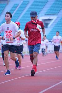 BIB: 227
                            <button type="button" onclick="openModal(5960862)" class="btn btn-primary btn-sm float-right btn-popup" data-toggle="modal" data-target=".modal-high-quality">
                        <i class="fas fa-shopping-cart"></i> Add to Cart
                    </button>
                                            <button type="button" onclick="isThisMe(5960862, true)" class="btn btn-success btn-sm float-right btn-popup btn-isme hidden" data-toggle="tooltip" data-placement="bottom" title="นี่คือรูปของคุณใช่ไหม คลิกที่นี่เพื่อเอาเข้าอัลบั้ม">
                        <i class="fas fa-plus"></i> Add to album
                    </button>
                    <button type="button" onclick="isThisMe(5960862, false)" class="btn btn-warning btn-sm float-right btn-popup btn-isnotme hidden">
                        <i class="fas fa-ban"></i> Remove from album
                    </button>