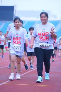 BIB: 6516, 201, 6515
                            <button type="button" onclick="openModal(5959303)" class="btn btn-primary btn-sm float-right btn-popup" data-toggle="modal" data-target=".modal-high-quality">
                        <i class="fas fa-shopping-cart"></i> Add to Cart
                    </button>
                                            <button type="button" onclick="isThisMe(5959303, true)" class="btn btn-success btn-sm float-right btn-popup btn-isme hidden" data-toggle="tooltip" data-placement="bottom" title="นี่คือรูปของคุณใช่ไหม คลิกที่นี่เพื่อเอาเข้าอัลบั้ม">
                        <i class="fas fa-plus"></i> Add to album
                    </button>
                    <button type="button" onclick="isThisMe(5959303, false)" class="btn btn-warning btn-sm float-right btn-popup btn-isnotme hidden">
                        <i class="fas fa-ban"></i> Remove from album
                    </button>