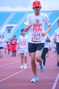 BIB: 201, 4147, 6516
                            <button type="button" onclick="openModal(5959249)" class="btn btn-primary btn-sm float-right btn-popup" data-toggle="modal" data-target=".modal-high-quality">
                        <i class="fas fa-shopping-cart"></i> Add to Cart
                    </button>
                                            <button type="button" onclick="isThisMe(5959249, true)" class="btn btn-success btn-sm float-right btn-popup btn-isme hidden" data-toggle="tooltip" data-placement="bottom" title="นี่คือรูปของคุณใช่ไหม คลิกที่นี่เพื่อเอาเข้าอัลบั้ม">
                        <i class="fas fa-plus"></i> Add to album
                    </button>
                    <button type="button" onclick="isThisMe(5959249, false)" class="btn btn-warning btn-sm float-right btn-popup btn-isnotme hidden">
                        <i class="fas fa-ban"></i> Remove from album
                    </button>