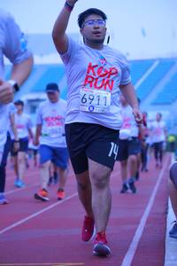 BIB: 6911
                            <button type="button" onclick="openModal(5954219)" class="btn btn-primary btn-sm float-right btn-popup" data-toggle="modal" data-target=".modal-high-quality">
                        <i class="fas fa-shopping-cart"></i> Add to Cart
                    </button>
                                            <button type="button" onclick="isThisMe(5954219, true)" class="btn btn-success btn-sm float-right btn-popup btn-isme hidden" data-toggle="tooltip" data-placement="bottom" title="นี่คือรูปของคุณใช่ไหม คลิกที่นี่เพื่อเอาเข้าอัลบั้ม">
                        <i class="fas fa-plus"></i> Add to album
                    </button>
                    <button type="button" onclick="isThisMe(5954219, false)" class="btn btn-warning btn-sm float-right btn-popup btn-isnotme hidden">
                        <i class="fas fa-ban"></i> Remove from album
                    </button>