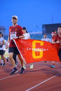 BIB: 7922
                            <button type="button" onclick="openModal(5951027)" class="btn btn-primary btn-sm float-right btn-popup" data-toggle="modal" data-target=".modal-high-quality">
                        <i class="fas fa-shopping-cart"></i> Add to Cart
                    </button>
                                            <button type="button" onclick="isThisMe(5951027, true)" class="btn btn-success btn-sm float-right btn-popup btn-isme hidden" data-toggle="tooltip" data-placement="bottom" title="นี่คือรูปของคุณใช่ไหม คลิกที่นี่เพื่อเอาเข้าอัลบั้ม">
                        <i class="fas fa-plus"></i> Add to album
                    </button>
                    <button type="button" onclick="isThisMe(5951027, false)" class="btn btn-warning btn-sm float-right btn-popup btn-isnotme hidden">
                        <i class="fas fa-ban"></i> Remove from album
                    </button>