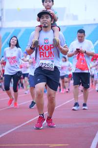 BIB: 2011, 7258
                            <button type="button" onclick="openModal(5959580)" class="btn btn-primary btn-sm float-right btn-popup" data-toggle="modal" data-target=".modal-high-quality">
                        <i class="fas fa-shopping-cart"></i> Add to Cart
                    </button>
                                            <button type="button" onclick="isThisMe(5959580, true)" class="btn btn-success btn-sm float-right btn-popup btn-isme hidden" data-toggle="tooltip" data-placement="bottom" title="นี่คือรูปของคุณใช่ไหม คลิกที่นี่เพื่อเอาเข้าอัลบั้ม">
                        <i class="fas fa-plus"></i> Add to album
                    </button>
                    <button type="button" onclick="isThisMe(5959580, false)" class="btn btn-warning btn-sm float-right btn-popup btn-isnotme hidden">
                        <i class="fas fa-ban"></i> Remove from album
                    </button>