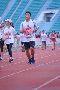 BIB: 2074, 2866
                            <button type="button" onclick="openModal(5965415)" class="btn btn-primary btn-sm float-right btn-popup" data-toggle="modal" data-target=".modal-high-quality">
                        <i class="fas fa-shopping-cart"></i> Add to Cart
                    </button>
                                            <button type="button" onclick="isThisMe(5965415, true)" class="btn btn-success btn-sm float-right btn-popup btn-isme hidden" data-toggle="tooltip" data-placement="bottom" title="นี่คือรูปของคุณใช่ไหม คลิกที่นี่เพื่อเอาเข้าอัลบั้ม">
                        <i class="fas fa-plus"></i> Add to album
                    </button>
                    <button type="button" onclick="isThisMe(5965415, false)" class="btn btn-warning btn-sm float-right btn-popup btn-isnotme hidden">
                        <i class="fas fa-ban"></i> Remove from album
                    </button>