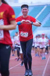 BIB: 4541
                            <button type="button" onclick="openModal(5963397)" class="btn btn-primary btn-sm float-right btn-popup" data-toggle="modal" data-target=".modal-high-quality">
                        <i class="fas fa-shopping-cart"></i> Add to Cart
                    </button>
                                            <button type="button" onclick="isThisMe(5963397, true)" class="btn btn-success btn-sm float-right btn-popup btn-isme hidden" data-toggle="tooltip" data-placement="bottom" title="นี่คือรูปของคุณใช่ไหม คลิกที่นี่เพื่อเอาเข้าอัลบั้ม">
                        <i class="fas fa-plus"></i> Add to album
                    </button>
                    <button type="button" onclick="isThisMe(5963397, false)" class="btn btn-warning btn-sm float-right btn-popup btn-isnotme hidden">
                        <i class="fas fa-ban"></i> Remove from album
                    </button>