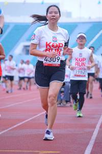 BIB: 4309, 1982
                            <button type="button" onclick="openModal(5963848)" class="btn btn-primary btn-sm float-right btn-popup" data-toggle="modal" data-target=".modal-high-quality">
                        <i class="fas fa-shopping-cart"></i> Add to Cart
                    </button>
                                            <button type="button" onclick="isThisMe(5963848, true)" class="btn btn-success btn-sm float-right btn-popup btn-isme hidden" data-toggle="tooltip" data-placement="bottom" title="นี่คือรูปของคุณใช่ไหม คลิกที่นี่เพื่อเอาเข้าอัลบั้ม">
                        <i class="fas fa-plus"></i> Add to album
                    </button>
                    <button type="button" onclick="isThisMe(5963848, false)" class="btn btn-warning btn-sm float-right btn-popup btn-isnotme hidden">
                        <i class="fas fa-ban"></i> Remove from album
                    </button>