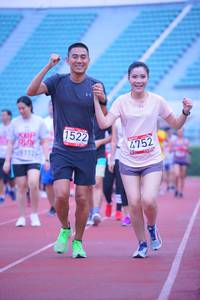 BIB: 1522, 4752, 8112
                            <button type="button" onclick="openModal(5955917)" class="btn btn-primary btn-sm float-right btn-popup" data-toggle="modal" data-target=".modal-high-quality">
                        <i class="fas fa-shopping-cart"></i> Add to Cart
                    </button>
                                            <button type="button" onclick="isThisMe(5955917, true)" class="btn btn-success btn-sm float-right btn-popup btn-isme hidden" data-toggle="tooltip" data-placement="bottom" title="นี่คือรูปของคุณใช่ไหม คลิกที่นี่เพื่อเอาเข้าอัลบั้ม">
                        <i class="fas fa-plus"></i> Add to album
                    </button>
                    <button type="button" onclick="isThisMe(5955917, false)" class="btn btn-warning btn-sm float-right btn-popup btn-isnotme hidden">
                        <i class="fas fa-ban"></i> Remove from album
                    </button>