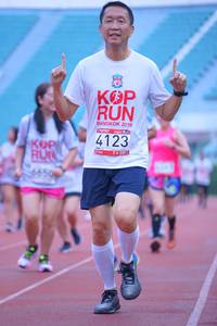 BIB: 2019, 4123, 6650
                            <button type="button" onclick="openModal(5961180)" class="btn btn-primary btn-sm float-right btn-popup" data-toggle="modal" data-target=".modal-high-quality">
                        <i class="fas fa-shopping-cart"></i> Add to Cart
                    </button>
                                            <button type="button" onclick="isThisMe(5961180, true)" class="btn btn-success btn-sm float-right btn-popup btn-isme hidden" data-toggle="tooltip" data-placement="bottom" title="นี่คือรูปของคุณใช่ไหม คลิกที่นี่เพื่อเอาเข้าอัลบั้ม">
                        <i class="fas fa-plus"></i> Add to album
                    </button>
                    <button type="button" onclick="isThisMe(5961180, false)" class="btn btn-warning btn-sm float-right btn-popup btn-isnotme hidden">
                        <i class="fas fa-ban"></i> Remove from album
                    </button>