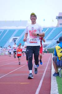 BIB: 2015, 1906, 9752
                            <button type="button" onclick="openModal(5963196)" class="btn btn-primary btn-sm float-right btn-popup" data-toggle="modal" data-target=".modal-high-quality">
                        <i class="fas fa-shopping-cart"></i> Add to Cart
                    </button>
                                            <button type="button" onclick="isThisMe(5963196, true)" class="btn btn-success btn-sm float-right btn-popup btn-isme hidden" data-toggle="tooltip" data-placement="bottom" title="นี่คือรูปของคุณใช่ไหม คลิกที่นี่เพื่อเอาเข้าอัลบั้ม">
                        <i class="fas fa-plus"></i> Add to album
                    </button>
                    <button type="button" onclick="isThisMe(5963196, false)" class="btn btn-warning btn-sm float-right btn-popup btn-isnotme hidden">
                        <i class="fas fa-ban"></i> Remove from album
                    </button>