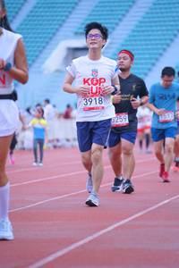 BIB: 3918, 1517, 259
                            <button type="button" onclick="openModal(5963712)" class="btn btn-primary btn-sm float-right btn-popup" data-toggle="modal" data-target=".modal-high-quality">
                        <i class="fas fa-shopping-cart"></i> Add to Cart
                    </button>
                                            <button type="button" onclick="isThisMe(5963712, true)" class="btn btn-success btn-sm float-right btn-popup btn-isme hidden" data-toggle="tooltip" data-placement="bottom" title="นี่คือรูปของคุณใช่ไหม คลิกที่นี่เพื่อเอาเข้าอัลบั้ม">
                        <i class="fas fa-plus"></i> Add to album
                    </button>
                    <button type="button" onclick="isThisMe(5963712, false)" class="btn btn-warning btn-sm float-right btn-popup btn-isnotme hidden">
                        <i class="fas fa-ban"></i> Remove from album
                    </button>