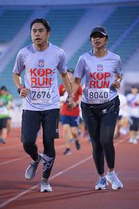 BIB: 7676, 8040
                            <button type="button" onclick="openModal(5948998)" class="btn btn-primary btn-sm float-right btn-popup" data-toggle="modal" data-target=".modal-high-quality">
                        <i class="fas fa-shopping-cart"></i> Add to Cart
                    </button>
                                            <button type="button" onclick="isThisMe(5948998, true)" class="btn btn-success btn-sm float-right btn-popup btn-isme hidden" data-toggle="tooltip" data-placement="bottom" title="นี่คือรูปของคุณใช่ไหม คลิกที่นี่เพื่อเอาเข้าอัลบั้ม">
                        <i class="fas fa-plus"></i> Add to album
                    </button>
                    <button type="button" onclick="isThisMe(5948998, false)" class="btn btn-warning btn-sm float-right btn-popup btn-isnotme hidden">
                        <i class="fas fa-ban"></i> Remove from album
                    </button>