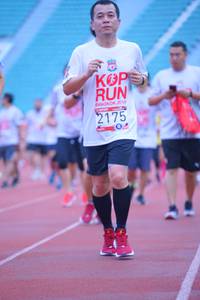 BIB: 019, 2175
                            <button type="button" onclick="openModal(5959529)" class="btn btn-primary btn-sm float-right btn-popup" data-toggle="modal" data-target=".modal-high-quality">
                        <i class="fas fa-shopping-cart"></i> Add to Cart
                    </button>
                                            <button type="button" onclick="isThisMe(5959529, true)" class="btn btn-success btn-sm float-right btn-popup btn-isme hidden" data-toggle="tooltip" data-placement="bottom" title="นี่คือรูปของคุณใช่ไหม คลิกที่นี่เพื่อเอาเข้าอัลบั้ม">
                        <i class="fas fa-plus"></i> Add to album
                    </button>
                    <button type="button" onclick="isThisMe(5959529, false)" class="btn btn-warning btn-sm float-right btn-popup btn-isnotme hidden">
                        <i class="fas fa-ban"></i> Remove from album
                    </button>