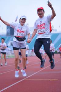 BIB: 4927, 4950
                            <button type="button" onclick="openModal(5966000)" class="btn btn-primary btn-sm float-right btn-popup" data-toggle="modal" data-target=".modal-high-quality">
                        <i class="fas fa-shopping-cart"></i> Add to Cart
                    </button>
                                            <button type="button" onclick="isThisMe(5966000, true)" class="btn btn-success btn-sm float-right btn-popup btn-isme hidden" data-toggle="tooltip" data-placement="bottom" title="นี่คือรูปของคุณใช่ไหม คลิกที่นี่เพื่อเอาเข้าอัลบั้ม">
                        <i class="fas fa-plus"></i> Add to album
                    </button>
                    <button type="button" onclick="isThisMe(5966000, false)" class="btn btn-warning btn-sm float-right btn-popup btn-isnotme hidden">
                        <i class="fas fa-ban"></i> Remove from album
                    </button>