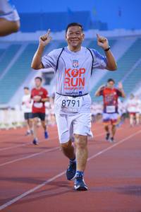 BIB: 201, 8791
                            <button type="button" onclick="openModal(5949738)" class="btn btn-primary btn-sm float-right btn-popup" data-toggle="modal" data-target=".modal-high-quality">
                        <i class="fas fa-shopping-cart"></i> Add to Cart
                    </button>
                                            <button type="button" onclick="isThisMe(5949738, true)" class="btn btn-success btn-sm float-right btn-popup btn-isme hidden" data-toggle="tooltip" data-placement="bottom" title="นี่คือรูปของคุณใช่ไหม คลิกที่นี่เพื่อเอาเข้าอัลบั้ม">
                        <i class="fas fa-plus"></i> Add to album
                    </button>
                    <button type="button" onclick="isThisMe(5949738, false)" class="btn btn-warning btn-sm float-right btn-popup btn-isnotme hidden">
                        <i class="fas fa-ban"></i> Remove from album
                    </button>