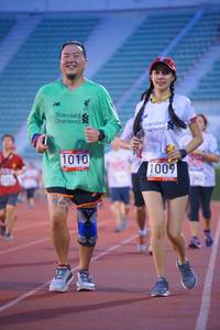 BIB: 1010, 1009
                            <button type="button" onclick="openModal(5950673)" class="btn btn-primary btn-sm float-right btn-popup" data-toggle="modal" data-target=".modal-high-quality">
                        <i class="fas fa-shopping-cart"></i> Add to Cart
                    </button>
                                            <button type="button" onclick="isThisMe(5950673, true)" class="btn btn-success btn-sm float-right btn-popup btn-isme hidden" data-toggle="tooltip" data-placement="bottom" title="นี่คือรูปของคุณใช่ไหม คลิกที่นี่เพื่อเอาเข้าอัลบั้ม">
                        <i class="fas fa-plus"></i> Add to album
                    </button>
                    <button type="button" onclick="isThisMe(5950673, false)" class="btn btn-warning btn-sm float-right btn-popup btn-isnotme hidden">
                        <i class="fas fa-ban"></i> Remove from album
                    </button>