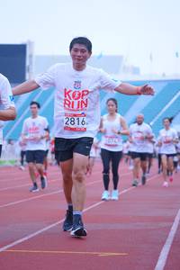 BIB: 2816, 074
                            <button type="button" onclick="openModal(5962981)" class="btn btn-primary btn-sm float-right btn-popup" data-toggle="modal" data-target=".modal-high-quality">
                        <i class="fas fa-shopping-cart"></i> Add to Cart
                    </button>
                                            <button type="button" onclick="isThisMe(5962981, true)" class="btn btn-success btn-sm float-right btn-popup btn-isme hidden" data-toggle="tooltip" data-placement="bottom" title="นี่คือรูปของคุณใช่ไหม คลิกที่นี่เพื่อเอาเข้าอัลบั้ม">
                        <i class="fas fa-plus"></i> Add to album
                    </button>
                    <button type="button" onclick="isThisMe(5962981, false)" class="btn btn-warning btn-sm float-right btn-popup btn-isnotme hidden">
                        <i class="fas fa-ban"></i> Remove from album
                    </button>