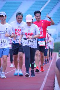 BIB: 323, 6767, 5027
                            <button type="button" onclick="openModal(5955777)" class="btn btn-primary btn-sm float-right btn-popup" data-toggle="modal" data-target=".modal-high-quality">
                        <i class="fas fa-shopping-cart"></i> Add to Cart
                    </button>
                                            <button type="button" onclick="isThisMe(5955777, true)" class="btn btn-success btn-sm float-right btn-popup btn-isme hidden" data-toggle="tooltip" data-placement="bottom" title="นี่คือรูปของคุณใช่ไหม คลิกที่นี่เพื่อเอาเข้าอัลบั้ม">
                        <i class="fas fa-plus"></i> Add to album
                    </button>
                    <button type="button" onclick="isThisMe(5955777, false)" class="btn btn-warning btn-sm float-right btn-popup btn-isnotme hidden">
                        <i class="fas fa-ban"></i> Remove from album
                    </button>