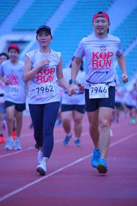 BIB: 201, 7962, 7946
                            <button type="button" onclick="openModal(5954283)" class="btn btn-primary btn-sm float-right btn-popup" data-toggle="modal" data-target=".modal-high-quality">
                        <i class="fas fa-shopping-cart"></i> Add to Cart
                    </button>
                                            <button type="button" onclick="isThisMe(5954283, true)" class="btn btn-success btn-sm float-right btn-popup btn-isme hidden" data-toggle="tooltip" data-placement="bottom" title="นี่คือรูปของคุณใช่ไหม คลิกที่นี่เพื่อเอาเข้าอัลบั้ม">
                        <i class="fas fa-plus"></i> Add to album
                    </button>
                    <button type="button" onclick="isThisMe(5954283, false)" class="btn btn-warning btn-sm float-right btn-popup btn-isnotme hidden">
                        <i class="fas fa-ban"></i> Remove from album
                    </button>