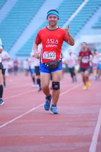 BIB: 1340
                            <button type="button" onclick="openModal(5964226)" class="btn btn-primary btn-sm float-right btn-popup" data-toggle="modal" data-target=".modal-high-quality">
                        <i class="fas fa-shopping-cart"></i> Add to Cart
                    </button>
                                            <button type="button" onclick="isThisMe(5964226, true)" class="btn btn-success btn-sm float-right btn-popup btn-isme hidden" data-toggle="tooltip" data-placement="bottom" title="นี่คือรูปของคุณใช่ไหม คลิกที่นี่เพื่อเอาเข้าอัลบั้ม">
                        <i class="fas fa-plus"></i> Add to album
                    </button>
                    <button type="button" onclick="isThisMe(5964226, false)" class="btn btn-warning btn-sm float-right btn-popup btn-isnotme hidden">
                        <i class="fas fa-ban"></i> Remove from album
                    </button>