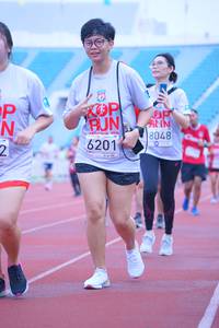 BIB: 8048, 6201
                            <button type="button" onclick="openModal(5959725)" class="btn btn-primary btn-sm float-right btn-popup" data-toggle="modal" data-target=".modal-high-quality">
                        <i class="fas fa-shopping-cart"></i> Add to Cart
                    </button>
                                            <button type="button" onclick="isThisMe(5959725, true)" class="btn btn-success btn-sm float-right btn-popup btn-isme hidden" data-toggle="tooltip" data-placement="bottom" title="นี่คือรูปของคุณใช่ไหม คลิกที่นี่เพื่อเอาเข้าอัลบั้ม">
                        <i class="fas fa-plus"></i> Add to album
                    </button>
                    <button type="button" onclick="isThisMe(5959725, false)" class="btn btn-warning btn-sm float-right btn-popup btn-isnotme hidden">
                        <i class="fas fa-ban"></i> Remove from album
                    </button>