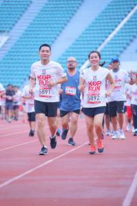 BIB: 2447, 5891, 5892
                            <button type="button" onclick="openModal(5964486)" class="btn btn-primary btn-sm float-right btn-popup" data-toggle="modal" data-target=".modal-high-quality">
                        <i class="fas fa-shopping-cart"></i> Add to Cart
                    </button>
                                            <button type="button" onclick="isThisMe(5964486, true)" class="btn btn-success btn-sm float-right btn-popup btn-isme hidden" data-toggle="tooltip" data-placement="bottom" title="นี่คือรูปของคุณใช่ไหม คลิกที่นี่เพื่อเอาเข้าอัลบั้ม">
                        <i class="fas fa-plus"></i> Add to album
                    </button>
                    <button type="button" onclick="isThisMe(5964486, false)" class="btn btn-warning btn-sm float-right btn-popup btn-isnotme hidden">
                        <i class="fas fa-ban"></i> Remove from album
                    </button>