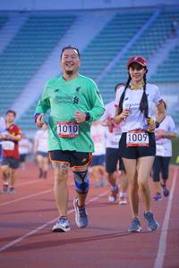 BIB: 1010, 1009
                            <button type="button" onclick="openModal(5950635)" class="btn btn-primary btn-sm float-right btn-popup" data-toggle="modal" data-target=".modal-high-quality">
                        <i class="fas fa-shopping-cart"></i> Add to Cart
                    </button>
                                            <button type="button" onclick="isThisMe(5950635, true)" class="btn btn-success btn-sm float-right btn-popup btn-isme hidden" data-toggle="tooltip" data-placement="bottom" title="นี่คือรูปของคุณใช่ไหม คลิกที่นี่เพื่อเอาเข้าอัลบั้ม">
                        <i class="fas fa-plus"></i> Add to album
                    </button>
                    <button type="button" onclick="isThisMe(5950635, false)" class="btn btn-warning btn-sm float-right btn-popup btn-isnotme hidden">
                        <i class="fas fa-ban"></i> Remove from album
                    </button>