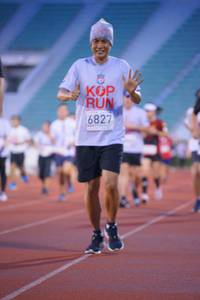 BIB: 6827
                            <button type="button" onclick="openModal(5949293)" class="btn btn-primary btn-sm float-right btn-popup" data-toggle="modal" data-target=".modal-high-quality">
                        <i class="fas fa-shopping-cart"></i> Add to Cart
                    </button>
                                            <button type="button" onclick="isThisMe(5949293, true)" class="btn btn-success btn-sm float-right btn-popup btn-isme hidden" data-toggle="tooltip" data-placement="bottom" title="นี่คือรูปของคุณใช่ไหม คลิกที่นี่เพื่อเอาเข้าอัลบั้ม">
                        <i class="fas fa-plus"></i> Add to album
                    </button>
                    <button type="button" onclick="isThisMe(5949293, false)" class="btn btn-warning btn-sm float-right btn-popup btn-isnotme hidden">
                        <i class="fas fa-ban"></i> Remove from album
                    </button>