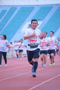 BIB: 5925, 9023, 043
                            <button type="button" onclick="openModal(5963357)" class="btn btn-primary btn-sm float-right btn-popup" data-toggle="modal" data-target=".modal-high-quality">
                        <i class="fas fa-shopping-cart"></i> Add to Cart
                    </button>
                                            <button type="button" onclick="isThisMe(5963357, true)" class="btn btn-success btn-sm float-right btn-popup btn-isme hidden" data-toggle="tooltip" data-placement="bottom" title="นี่คือรูปของคุณใช่ไหม คลิกที่นี่เพื่อเอาเข้าอัลบั้ม">
                        <i class="fas fa-plus"></i> Add to album
                    </button>
                    <button type="button" onclick="isThisMe(5963357, false)" class="btn btn-warning btn-sm float-right btn-popup btn-isnotme hidden">
                        <i class="fas fa-ban"></i> Remove from album
                    </button>