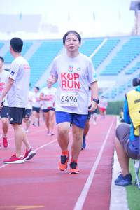 BIB: 6496
                            <button type="button" onclick="openModal(5957183)" class="btn btn-primary btn-sm float-right btn-popup" data-toggle="modal" data-target=".modal-high-quality">
                        <i class="fas fa-shopping-cart"></i> Add to Cart
                    </button>
                                            <button type="button" onclick="isThisMe(5957183, true)" class="btn btn-success btn-sm float-right btn-popup btn-isme hidden" data-toggle="tooltip" data-placement="bottom" title="นี่คือรูปของคุณใช่ไหม คลิกที่นี่เพื่อเอาเข้าอัลบั้ม">
                        <i class="fas fa-plus"></i> Add to album
                    </button>
                    <button type="button" onclick="isThisMe(5957183, false)" class="btn btn-warning btn-sm float-right btn-popup btn-isnotme hidden">
                        <i class="fas fa-ban"></i> Remove from album
                    </button>