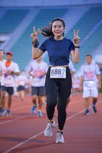 BIB: 8887, 
                            <button type="button" onclick="openModal(5949660)" class="btn btn-primary btn-sm float-right btn-popup" data-toggle="modal" data-target=".modal-high-quality">
                        <i class="fas fa-shopping-cart"></i> Add to Cart
                    </button>
                                            <button type="button" onclick="isThisMe(5949660, true)" class="btn btn-success btn-sm float-right btn-popup btn-isme hidden" data-toggle="tooltip" data-placement="bottom" title="นี่คือรูปของคุณใช่ไหม คลิกที่นี่เพื่อเอาเข้าอัลบั้ม">
                        <i class="fas fa-plus"></i> Add to album
                    </button>
                    <button type="button" onclick="isThisMe(5949660, false)" class="btn btn-warning btn-sm float-right btn-popup btn-isnotme hidden">
                        <i class="fas fa-ban"></i> Remove from album
                    </button>