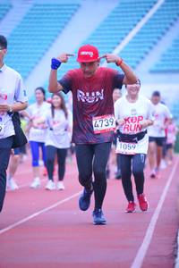 BIB: 4739, 1059
                            <button type="button" onclick="openModal(5956848)" class="btn btn-primary btn-sm float-right btn-popup" data-toggle="modal" data-target=".modal-high-quality">
                        <i class="fas fa-shopping-cart"></i> Add to Cart
                    </button>
                                            <button type="button" onclick="isThisMe(5956848, true)" class="btn btn-success btn-sm float-right btn-popup btn-isme hidden" data-toggle="tooltip" data-placement="bottom" title="นี่คือรูปของคุณใช่ไหม คลิกที่นี่เพื่อเอาเข้าอัลบั้ม">
                        <i class="fas fa-plus"></i> Add to album
                    </button>
                    <button type="button" onclick="isThisMe(5956848, false)" class="btn btn-warning btn-sm float-right btn-popup btn-isnotme hidden">
                        <i class="fas fa-ban"></i> Remove from album
                    </button>