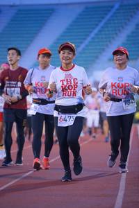 BIB: 734, 6475
                            <button type="button" onclick="openModal(5952133)" class="btn btn-primary btn-sm float-right btn-popup" data-toggle="modal" data-target=".modal-high-quality">
                        <i class="fas fa-shopping-cart"></i> Add to Cart
                    </button>
                                            <button type="button" onclick="isThisMe(5952133, true)" class="btn btn-success btn-sm float-right btn-popup btn-isme hidden" data-toggle="tooltip" data-placement="bottom" title="นี่คือรูปของคุณใช่ไหม คลิกที่นี่เพื่อเอาเข้าอัลบั้ม">
                        <i class="fas fa-plus"></i> Add to album
                    </button>
                    <button type="button" onclick="isThisMe(5952133, false)" class="btn btn-warning btn-sm float-right btn-popup btn-isnotme hidden">
                        <i class="fas fa-ban"></i> Remove from album
                    </button>