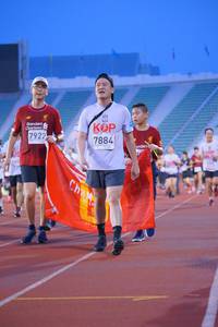 BIB: 7922, 7884
                            <button type="button" onclick="openModal(5951007)" class="btn btn-primary btn-sm float-right btn-popup" data-toggle="modal" data-target=".modal-high-quality">
                        <i class="fas fa-shopping-cart"></i> Add to Cart
                    </button>
                                            <button type="button" onclick="isThisMe(5951007, true)" class="btn btn-success btn-sm float-right btn-popup btn-isme hidden" data-toggle="tooltip" data-placement="bottom" title="นี่คือรูปของคุณใช่ไหม คลิกที่นี่เพื่อเอาเข้าอัลบั้ม">
                        <i class="fas fa-plus"></i> Add to album
                    </button>
                    <button type="button" onclick="isThisMe(5951007, false)" class="btn btn-warning btn-sm float-right btn-popup btn-isnotme hidden">
                        <i class="fas fa-ban"></i> Remove from album
                    </button>