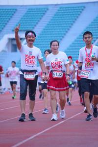 BIB: 3002, 4132, 4133
                            <button type="button" onclick="openModal(5962042)" class="btn btn-primary btn-sm float-right btn-popup" data-toggle="modal" data-target=".modal-high-quality">
                        <i class="fas fa-shopping-cart"></i> Add to Cart
                    </button>
                                            <button type="button" onclick="isThisMe(5962042, true)" class="btn btn-success btn-sm float-right btn-popup btn-isme hidden" data-toggle="tooltip" data-placement="bottom" title="นี่คือรูปของคุณใช่ไหม คลิกที่นี่เพื่อเอาเข้าอัลบั้ม">
                        <i class="fas fa-plus"></i> Add to album
                    </button>
                    <button type="button" onclick="isThisMe(5962042, false)" class="btn btn-warning btn-sm float-right btn-popup btn-isnotme hidden">
                        <i class="fas fa-ban"></i> Remove from album
                    </button>