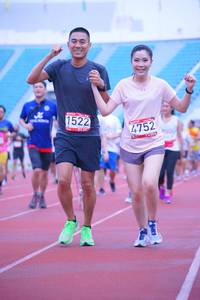 BIB: 1522, 4752
                            <button type="button" onclick="openModal(5955931)" class="btn btn-primary btn-sm float-right btn-popup" data-toggle="modal" data-target=".modal-high-quality">
                        <i class="fas fa-shopping-cart"></i> Add to Cart
                    </button>
                                            <button type="button" onclick="isThisMe(5955931, true)" class="btn btn-success btn-sm float-right btn-popup btn-isme hidden" data-toggle="tooltip" data-placement="bottom" title="นี่คือรูปของคุณใช่ไหม คลิกที่นี่เพื่อเอาเข้าอัลบั้ม">
                        <i class="fas fa-plus"></i> Add to album
                    </button>
                    <button type="button" onclick="isThisMe(5955931, false)" class="btn btn-warning btn-sm float-right btn-popup btn-isnotme hidden">
                        <i class="fas fa-ban"></i> Remove from album
                    </button>