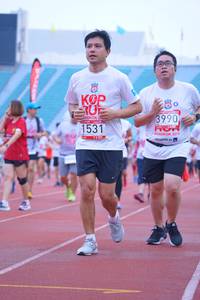 BIB: 3990, 1531, 2019
                            <button type="button" onclick="openModal(5963554)" class="btn btn-primary btn-sm float-right btn-popup" data-toggle="modal" data-target=".modal-high-quality">
                        <i class="fas fa-shopping-cart"></i> Add to Cart
                    </button>
                                            <button type="button" onclick="isThisMe(5963554, true)" class="btn btn-success btn-sm float-right btn-popup btn-isme hidden" data-toggle="tooltip" data-placement="bottom" title="นี่คือรูปของคุณใช่ไหม คลิกที่นี่เพื่อเอาเข้าอัลบั้ม">
                        <i class="fas fa-plus"></i> Add to album
                    </button>
                    <button type="button" onclick="isThisMe(5963554, false)" class="btn btn-warning btn-sm float-right btn-popup btn-isnotme hidden">
                        <i class="fas fa-ban"></i> Remove from album
                    </button>